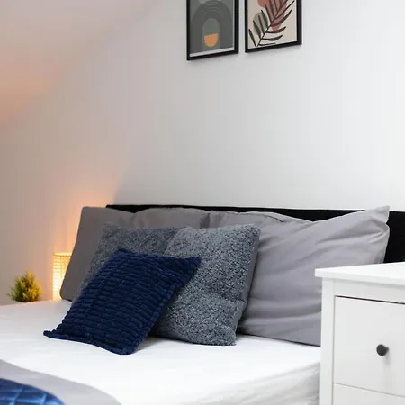 Budget 2-bed House 10mins To Centre Hébergement de vacances Leeds (West Yorkshire)