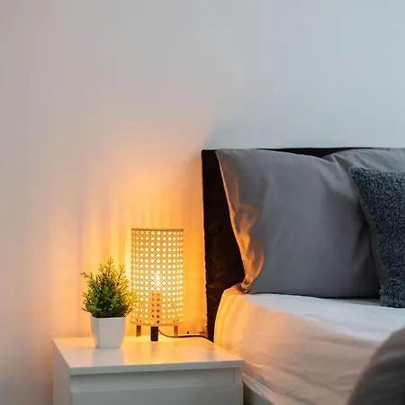 Vakantiehuis Budget 2-bed House 10mins To Centre Leeds (West Yorkshire)