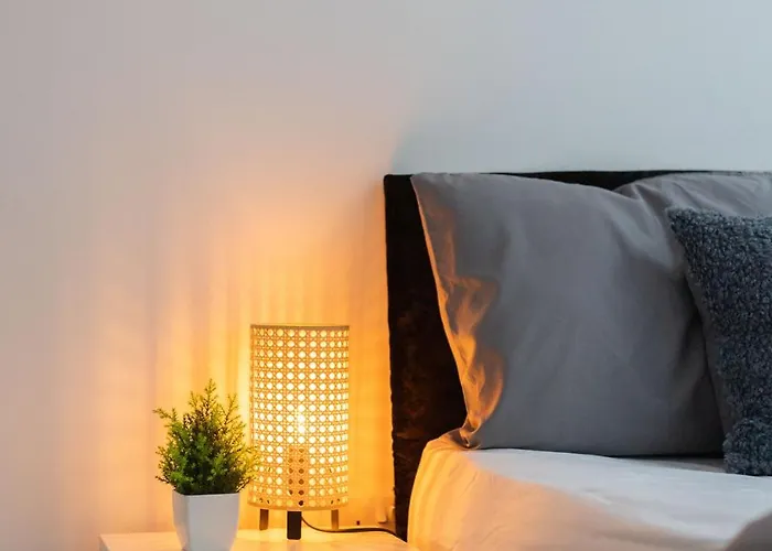 度假居 Budget 2-bed House 10mins To Centre 利兹